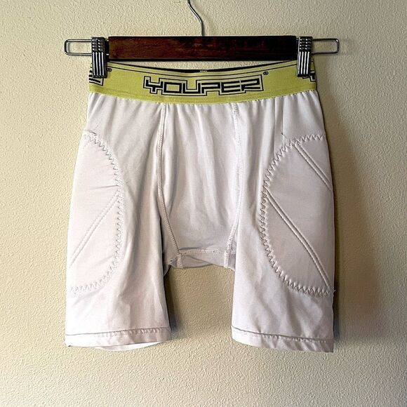 Youth Boys, Youper, White, Athletic Compression Shorts. Size Medium (8-10). - Picture 1 of 3